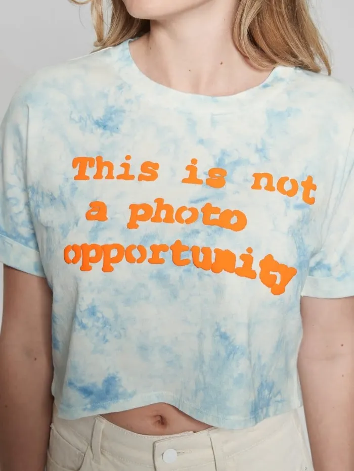 Slogan Crop Tee Morning Glory Multi Women Tops GUESS