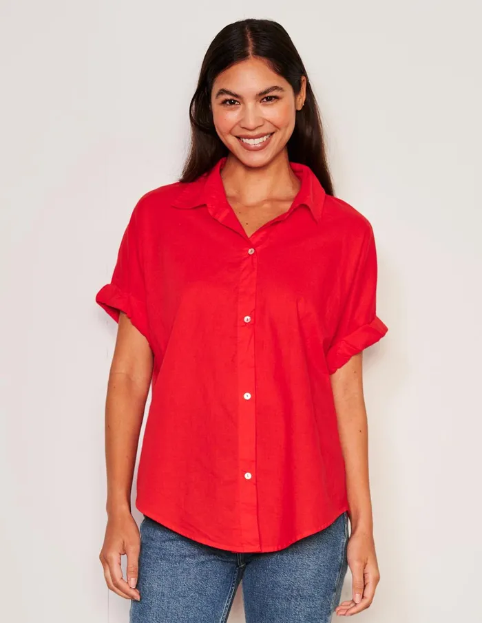 Sundry Clothing Shirting Women Women039s Roll Short Sleeve Shirt In Flare Red Flare Red Sundry Clothing Shirting Women Women039s Roll Short Sleeve Shirt In Flare Red Flare Red
