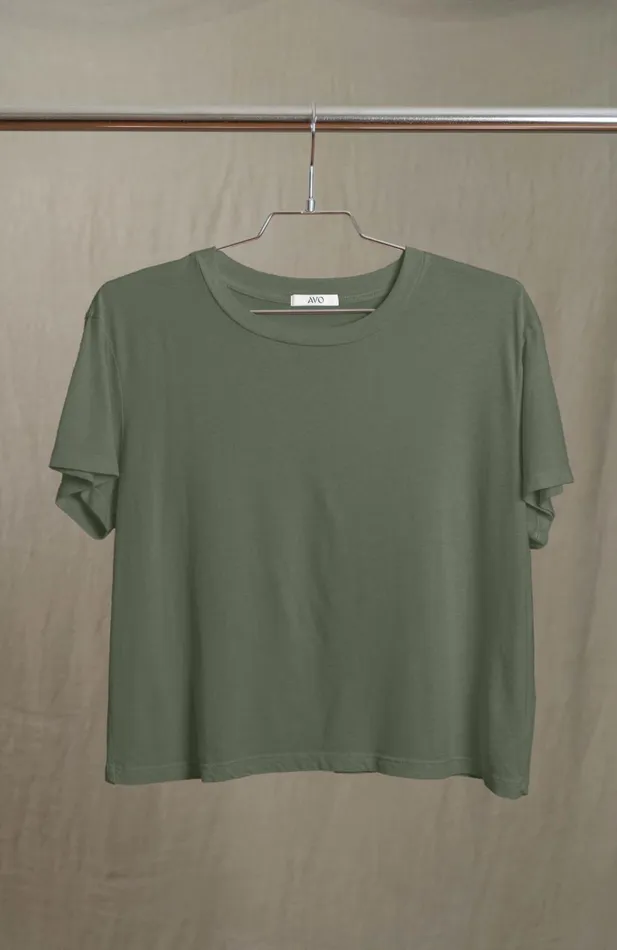 Sundry Clothing Tees Women Butter Soft Boxy Crop In Signature Green Signature Green Sundry Clothing Tees Women Butter Soft Boxy Crop In Signature Green Signature Green