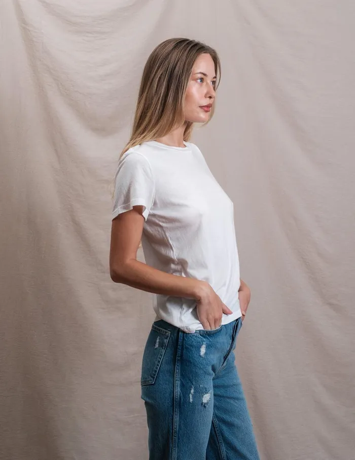 Sundry Clothing Tees Women Butter Soft Crew In White White Sundry Clothing Tees Women Butter Soft Crew In White White