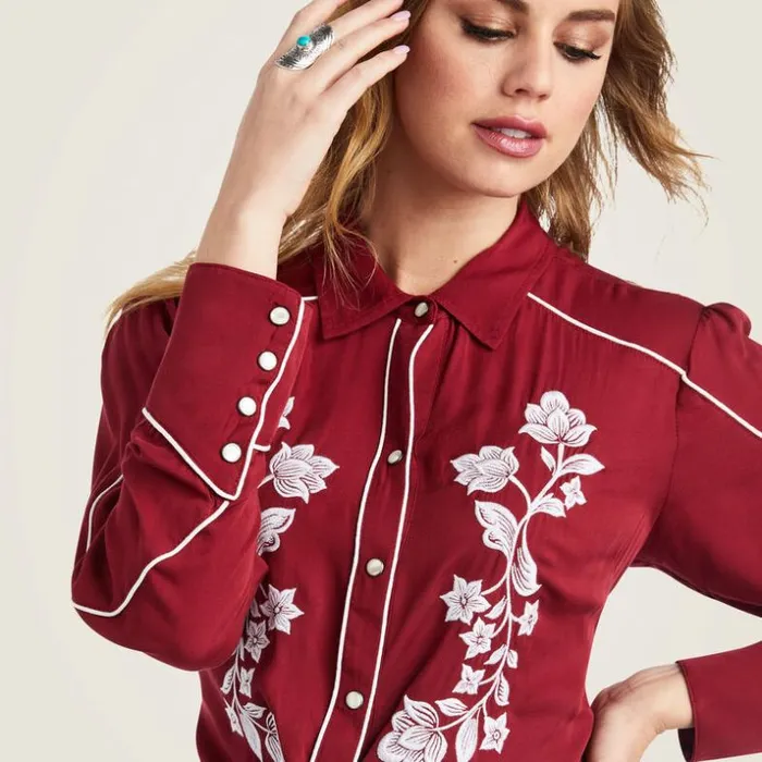 TShirts and Tops Women Ariat The City Top Rubaiyat TShirts and Tops Women Ariat The City Top Rubaiyat