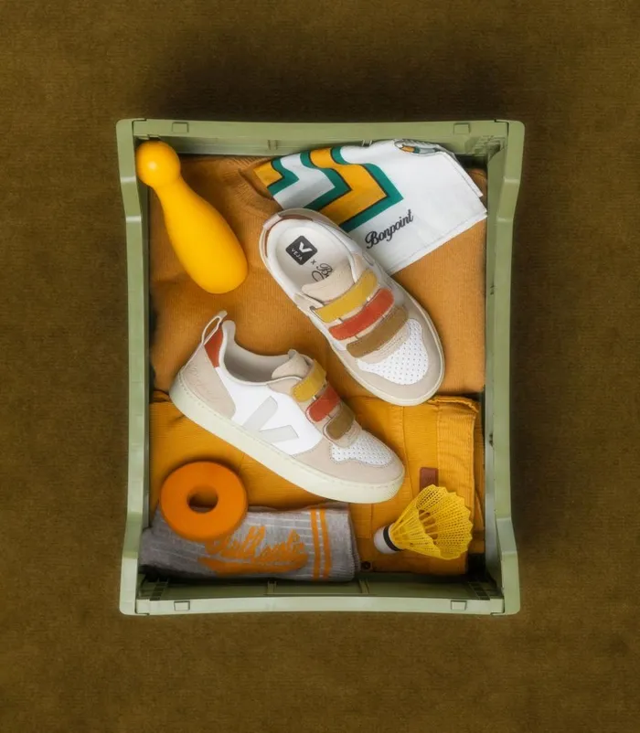 VEJA V10 CHROMEFREE LEATHER BONPOINT MULTICO ALMOND Kids V10