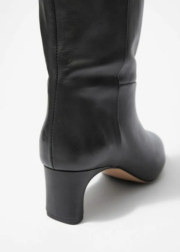 Women Boots and Other Stories PointedToe KneeHigh Boots Black Nappa