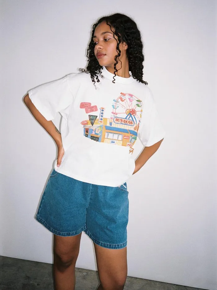 Women Charlie Tee At The Boardwalk Lisa Says Gah Tops
