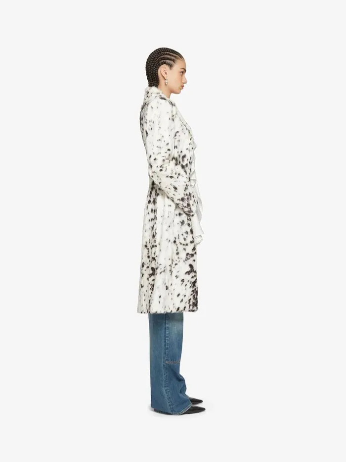 Women Coats and Jackets Givenchy Coat In Fur With Snow Leopard Print Ivoryblack
