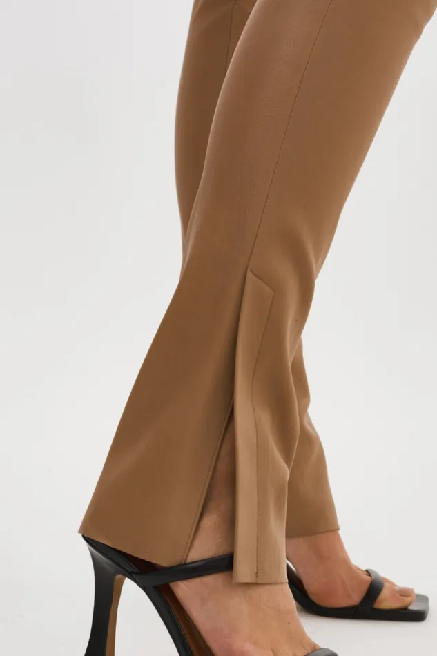 Women DAWN Stretch Leather Pants Sesame LAMARQUE Pants and Shorts Women DAWN Stretch Leather Pants Sesame LAMARQUE Pants and Shorts
