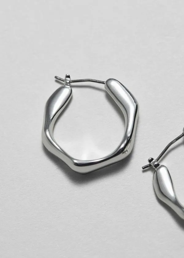 Women Earrings and Other Stories Wavy Hoop Earrings Silver