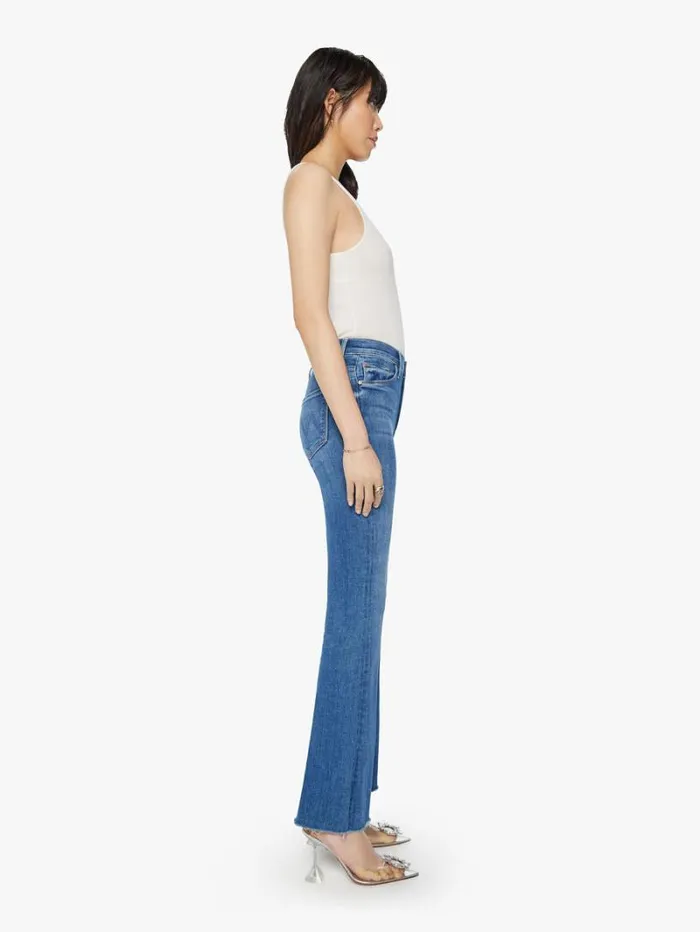 Women Flare Mother Denim The Weekender Fray Wash A Groovy Kind Of Love Women Flare Mother Denim The Weekender Fray Wash A Groovy Kind Of Love