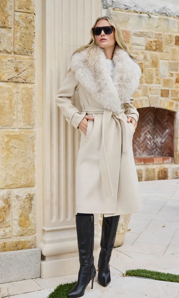 Women Generation Love Clothing Outerwear Annakin Faux Fur Collar Wool Coat Cream