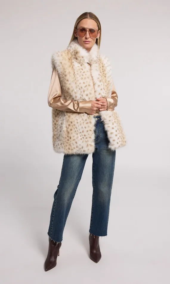 Women Generation Love Clothing Outerwear Mimi Leopard Faux Fur Vest Snow Leopard