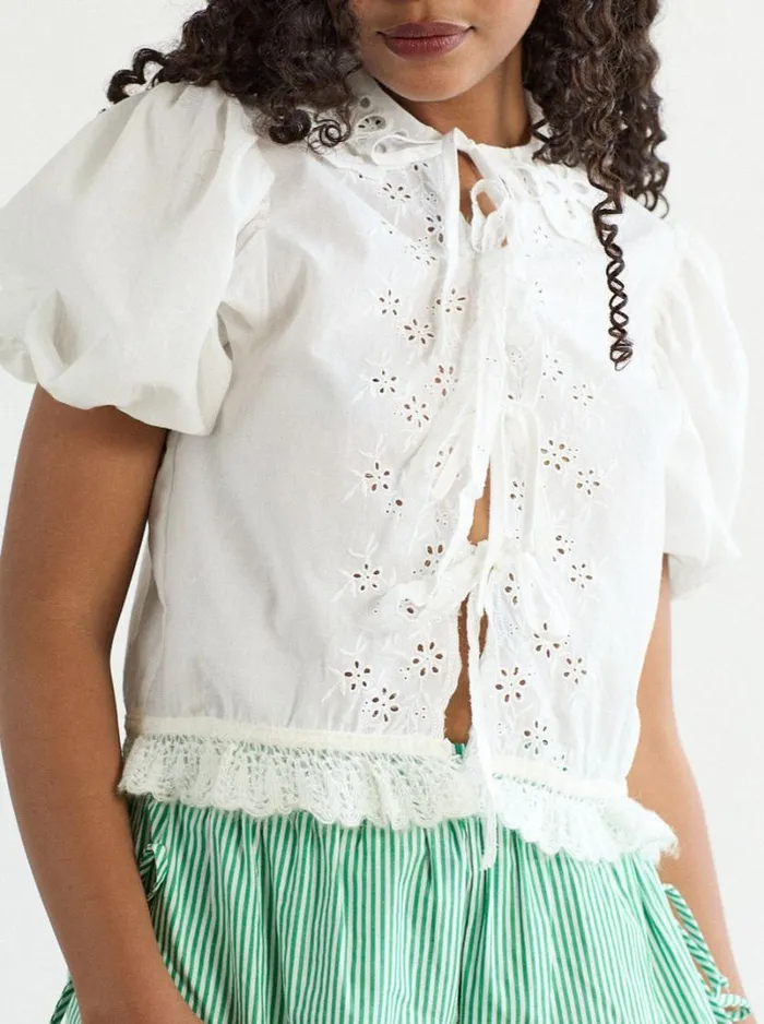 Women Goat Eyelet Blouse White Lisa Says Gah Tops