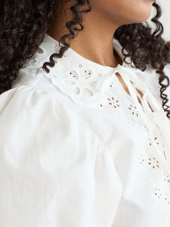 Women Goat Eyelet Blouse White Lisa Says Gah Tops