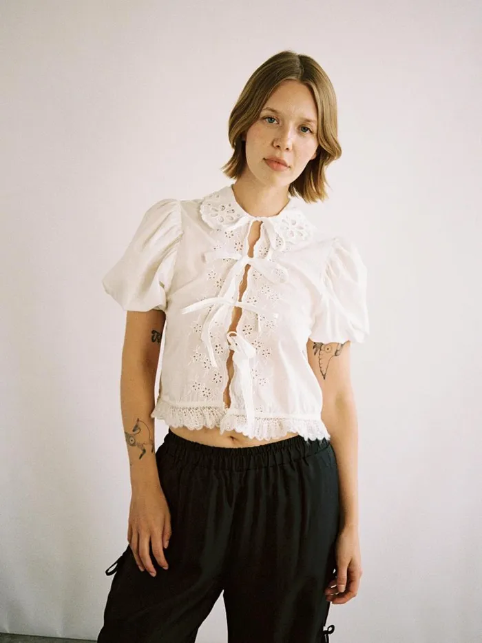 Women Goat Eyelet Blouse White Lisa Says Gah Tops