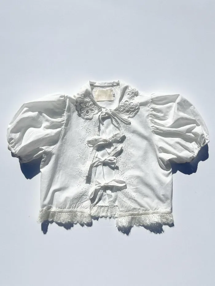 Women Goat Eyelet Blouse White Lisa Says Gah Tops