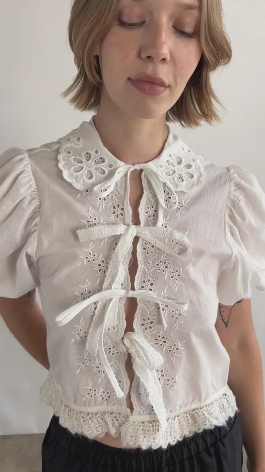 Women Goat Eyelet Blouse White Lisa Says Gah Tops
