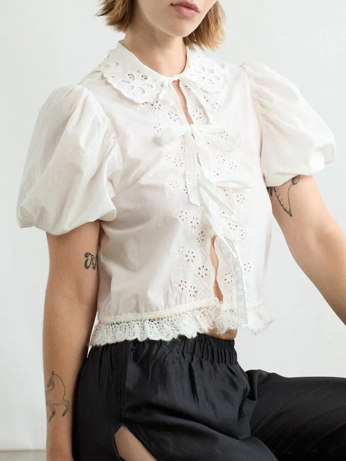 Women Goat Eyelet Blouse White Lisa Says Gah Tops