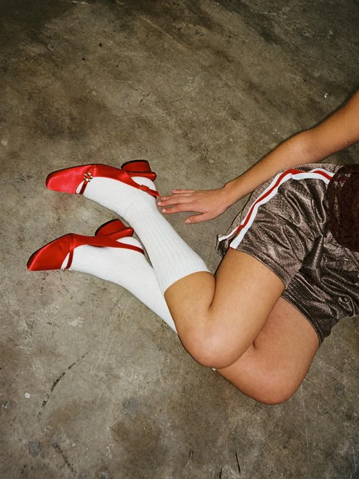 Women Mackie Heel Scarlet Satin Lisa Says Gah Heels