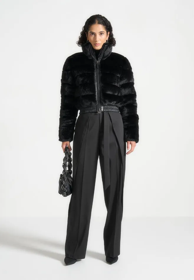 Women Manire De Voir Plush Ribbed Jacket With Neck Scarf Black