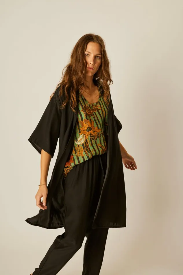Women Natalie Martin Tops Lennon Kimono Black Silk