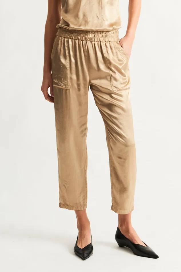 Women Pebble Satin Sand Trapunto Pant Raquel Allegra TShirts