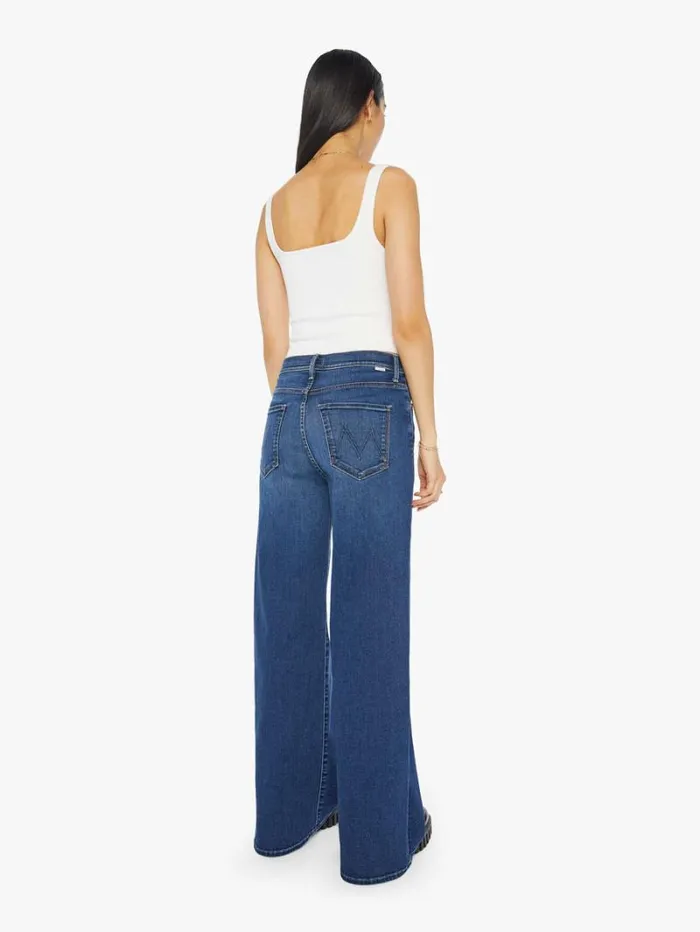 Women Relaxed Mother Denim The Ditcher Roller Sneak Wash Yakkity Yak