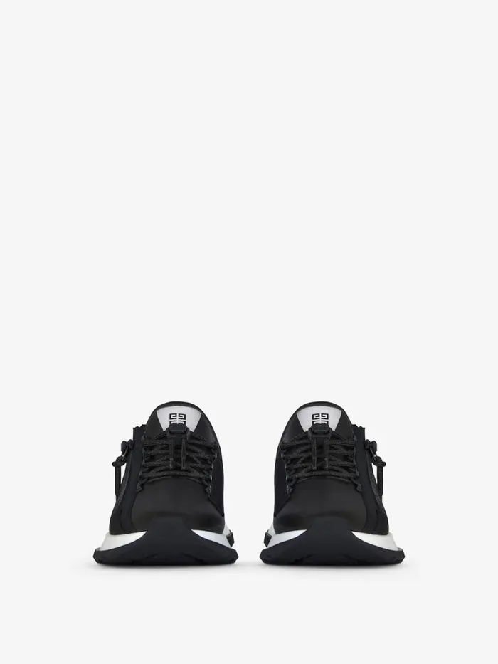 Women Shark Lock Givenchy Spectre Runner Sneakers In Synthetic Leather Blackwhite Women Shark Lock Givenchy Spectre Runner Sneakers In Synthetic Leather Blackwhite